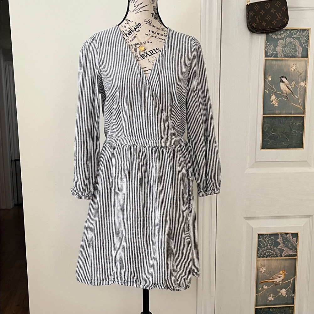 Old Navy Blue & White Striped Long Sleeve V-Neck Dress